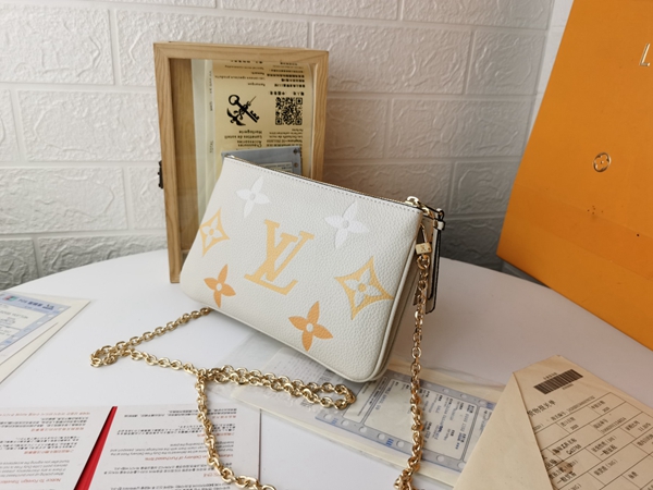 ルイヴィトンバッグ側面デザイン